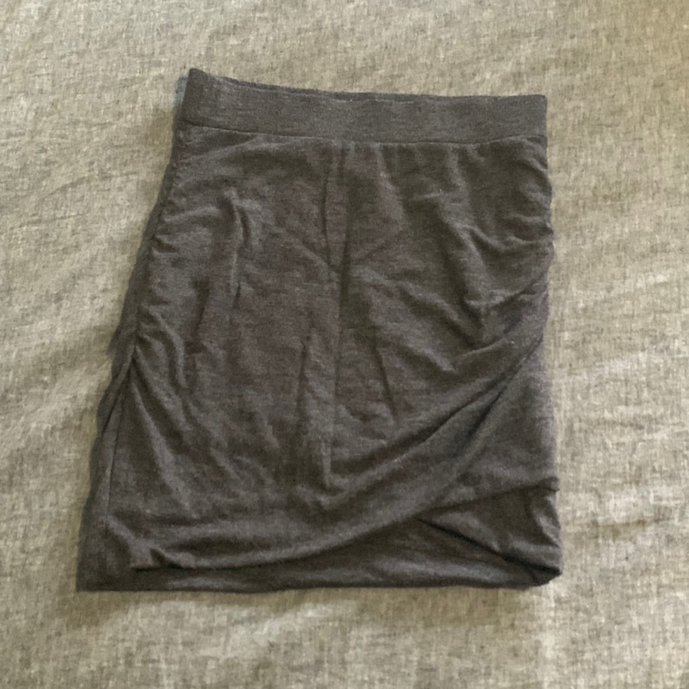 Banana Republic Dark Grey Mini Skirt Size Small